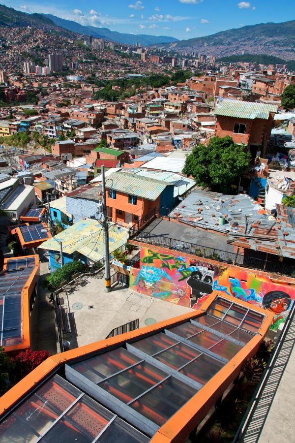 Apartamento Graffitour Comuna 13 Medellín Extérieur photo