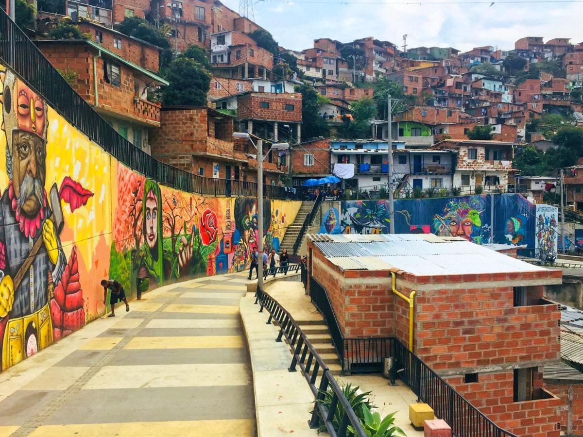 Apartamento Graffitour Comuna 13 Medellín Extérieur photo